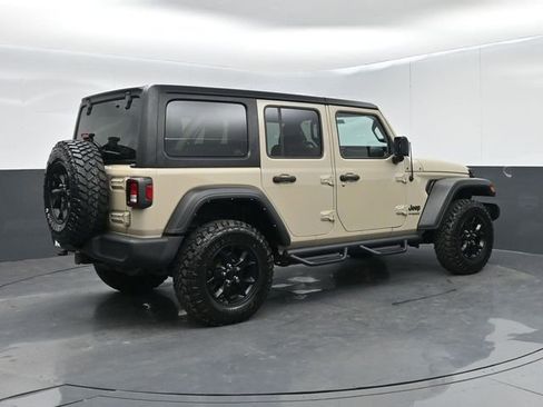 Used 2022 Jeep Wrangler Unlimited Sport AWD/4WD image 8