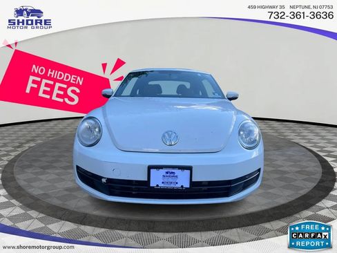 Used 2015 Volkswagen Beetle 1.8T Classic FWD image 2
