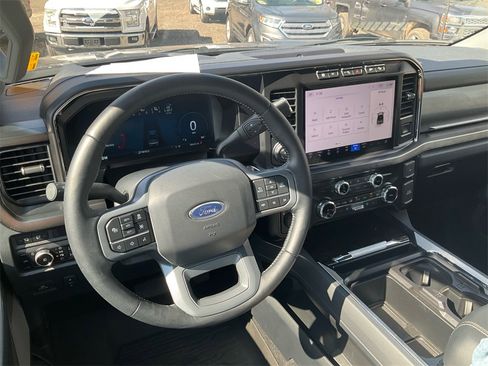 Used 2024 Ford F350 Lariat w/ Lariat Ultimate Package image 25