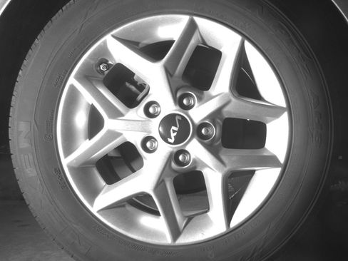 Used 2025 Kia Soul LX w/ LX Technology Package image 20