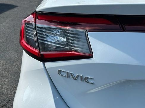 Used 2022 Honda Civic Sport Touring image 12