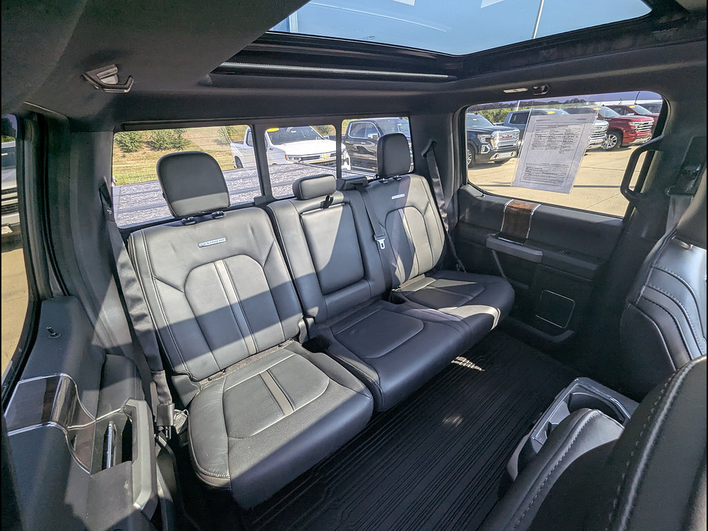 Used 2015 Ford F150 Platinum w/ Equipment Group 701A Luxury AWD/4WD image 23