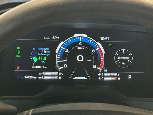 Used 2024 Toyota Tundra Limited w/ TRD Off-Road Package AWD/4WD image 28