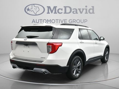 Used 2023 Ford Explorer XLT w/ Equipment Group 202A AWD/4WD image 8