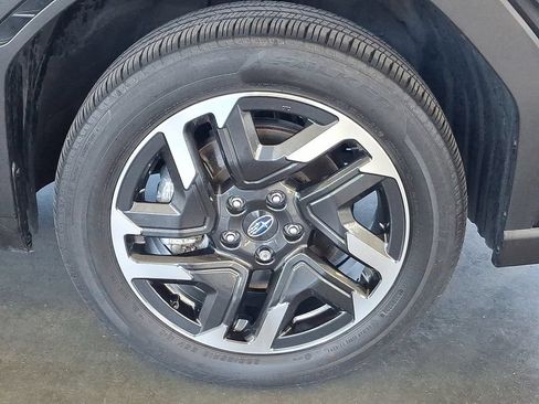 Used 2025 Subaru Forester Limited AWD/4WD image 11
