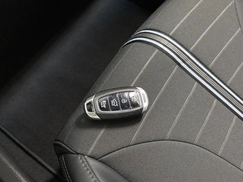 Used 2022 Hyundai Veloster N FWD image 16