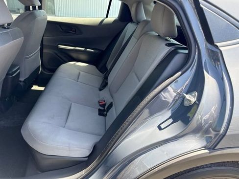 Used 2025 Toyota Prius LE FWD image 10