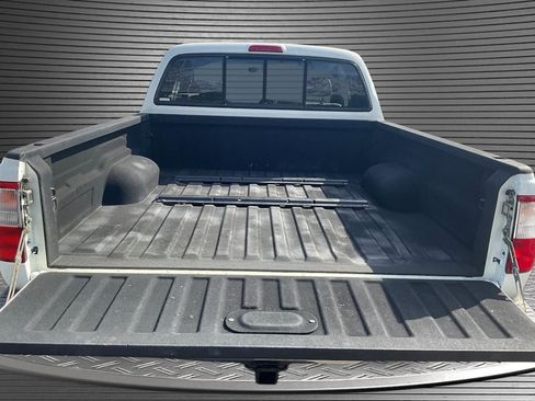 Used 1996 Toyota T100 DX image 7