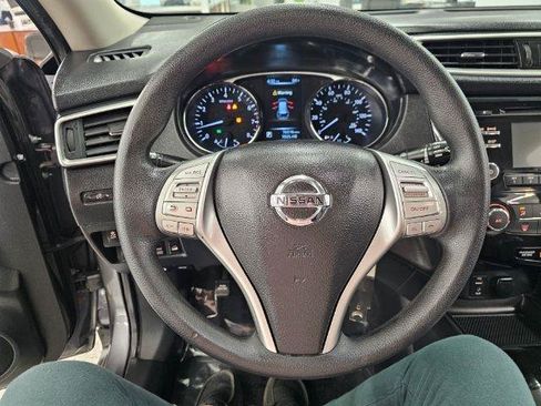Used 2016 Nissan Rogue S AWD/4WD image 11