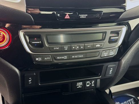 Used 2019 Honda Ridgeline Black Edition image 10