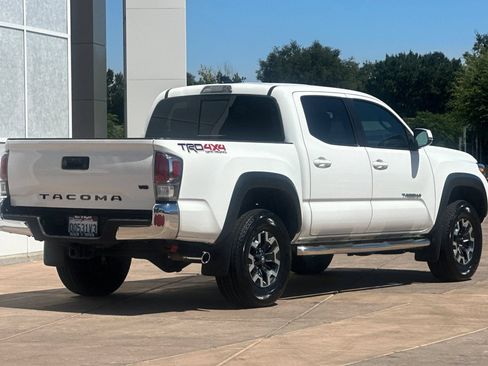 Used 2023 Toyota Tacoma TRD Off-Road AWD/4WD image 4
