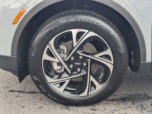 New 2026 Lincoln Nautilus Premier image 10