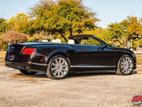 Used 2015 Bentley Continental GT image 38