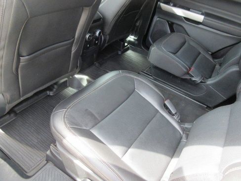 Used 2022 Ford Explorer Limited w/ Equipment Group 301A image 15