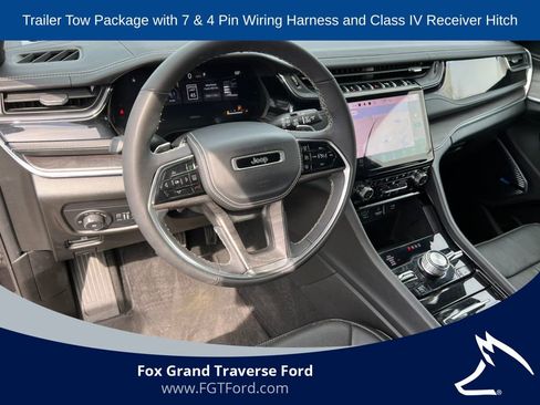 Used 2024 Jeep Grand Cherokee L Overland w/ Trailer Tow Package AWD/4WD image 17