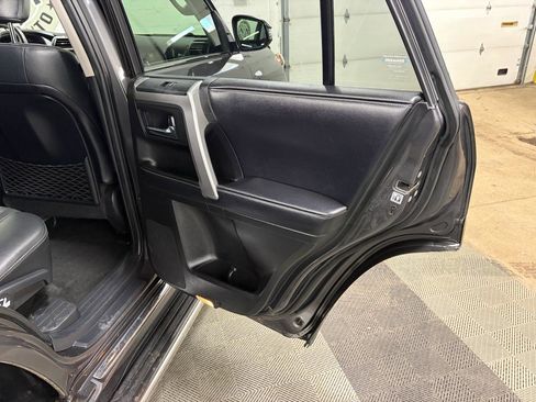 Used 2017 Toyota 4Runner Limited image 19