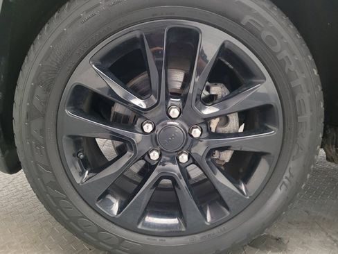 Used 2017 Jeep Grand Cherokee Laredo w/ Quick Order Package 2BE RWD image 31