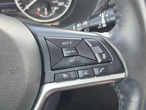 Used 2023 Nissan Sentra SV image 10