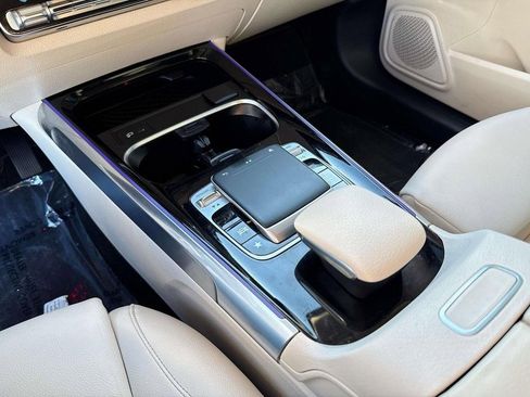 Used 2020 Mercedes-Benz GLB 250 image 26