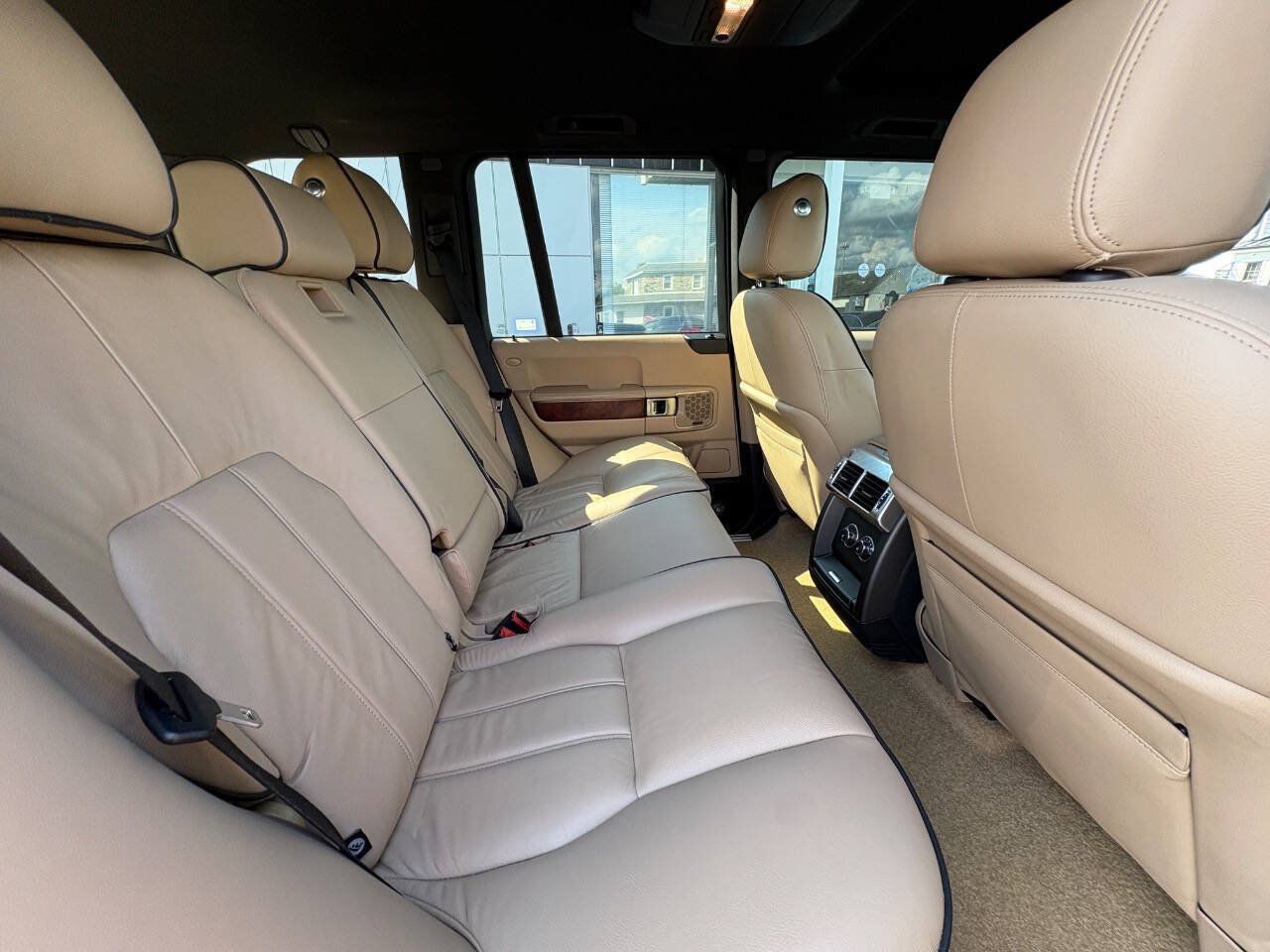 Used 2012 Land Rover Range Rover HSE AWD/4WD image 13