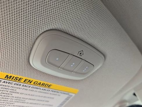 Certified 2021 Chrysler Pacifica Limited image 7