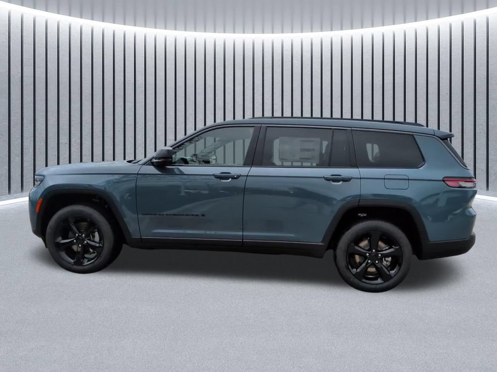 New 2026 Jeep Grand Cherokee L Limited w/ Limited Altitude Package AWD/4WD image 14
