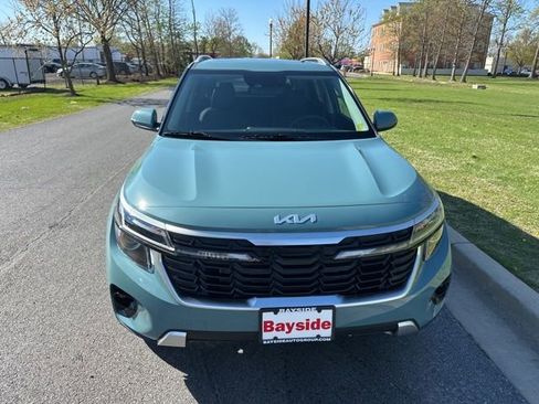 New 2026 Kia Seltos EX FWD image 4