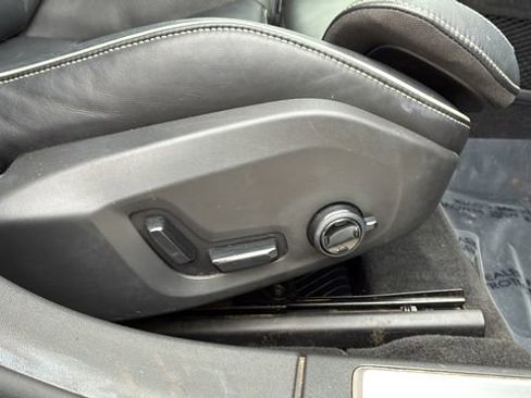 Used 2020 Volvo S90 T6 R-Design image 22