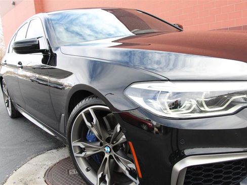 Used 2020 BMW M550i xDrive M550i xDrive w/ Premium Package image 43