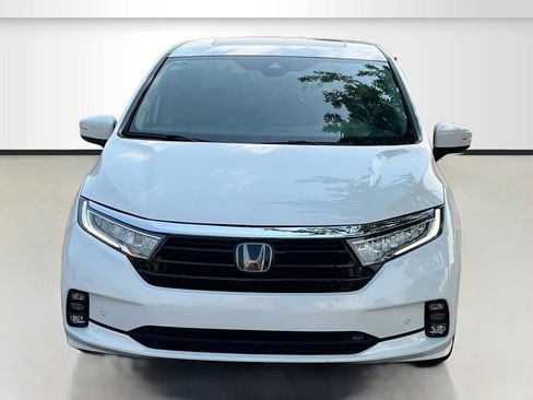 Used 2022 Honda Odyssey Touring image 2