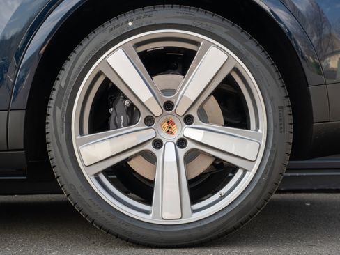 New 2026 Porsche Cayenne E-Hybrid AWD/4WD image 13