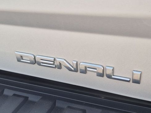 Used 2018 GMC Sierra 1500 Denali w/ Denali Ultimate Package AWD/4WD image 6