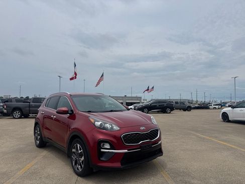 Used 2020 Kia Sportage EX FWD image 2