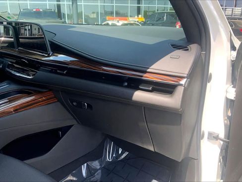 Used 2021 Cadillac Escalade Premium Luxury w/ Performance Package RWD image 18