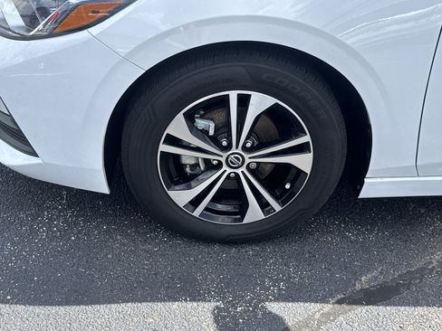 Used 2022 Nissan Sentra SV FWD image 9