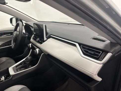 Used 2023 Toyota RAV4 XLE FWD image 17