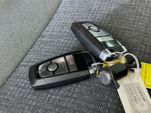 Certified 2024 Ford F150 Lightning XLT image 21