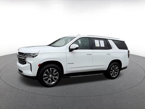 Used 2023 Chevrolet Tahoe LT w/ Luxury Package AWD/4WD image 8
