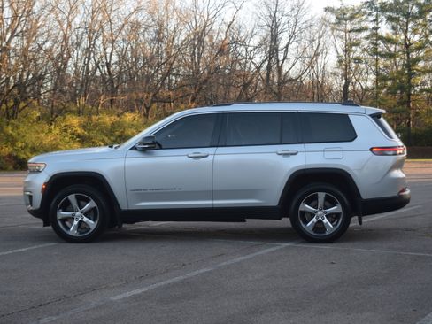 Used 2021 Jeep Grand Cherokee L Limited w/ MOPAR Finishing Package image 25