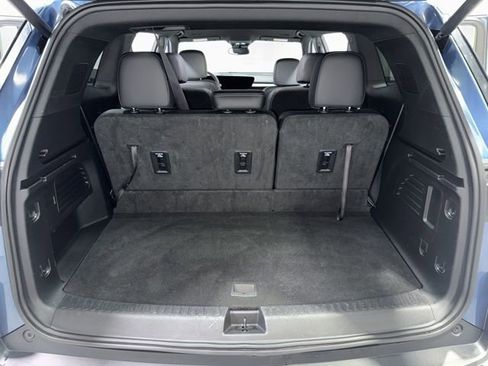 Used 2025 Buick Enclave Preferred image 29