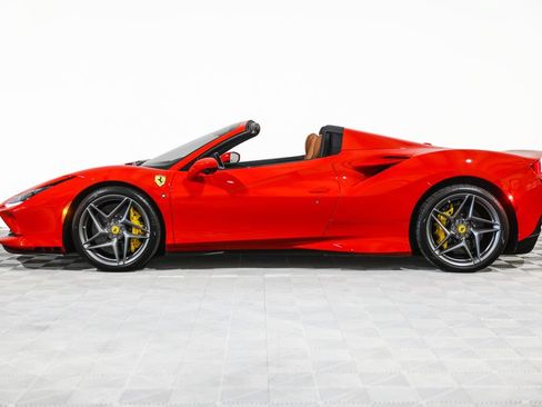 Used 2023 Ferrari F8 Tributo RWD image 16