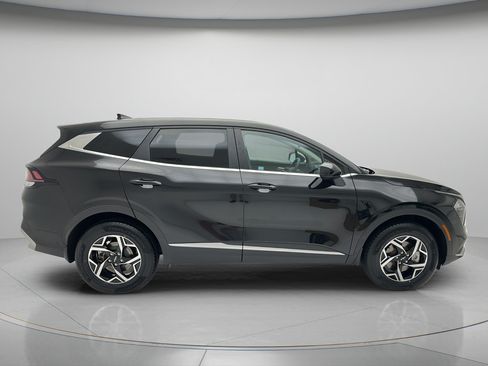 Used 2023 Kia Sportage LX AWD/4WD image 6