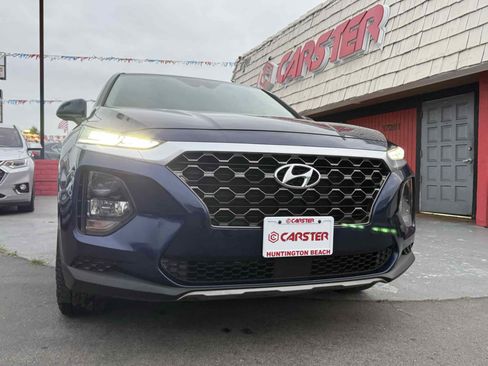 Used 2020 Hyundai Santa Fe SE image 18