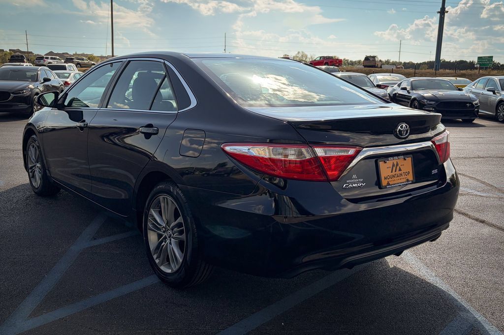Used 2015 Toyota Camry SE FWD image 24