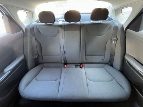 Used 2025 Kia K4 LXS image 39