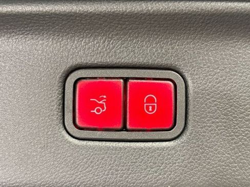 Used 2023 Mercedes-Benz S 580 4MATIC Sedan image 36