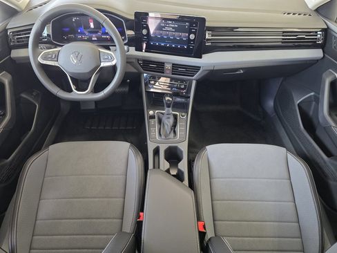 New 2026 Volkswagen Jetta SE FWD image 23