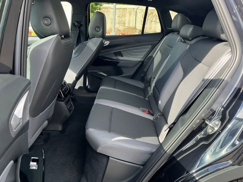 New 2025 Volkswagen ID.4 Pro S Plus image 29