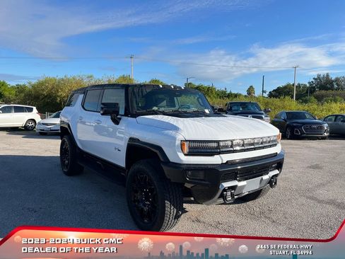 New 2026 GMC Hummer EV SUV image 2