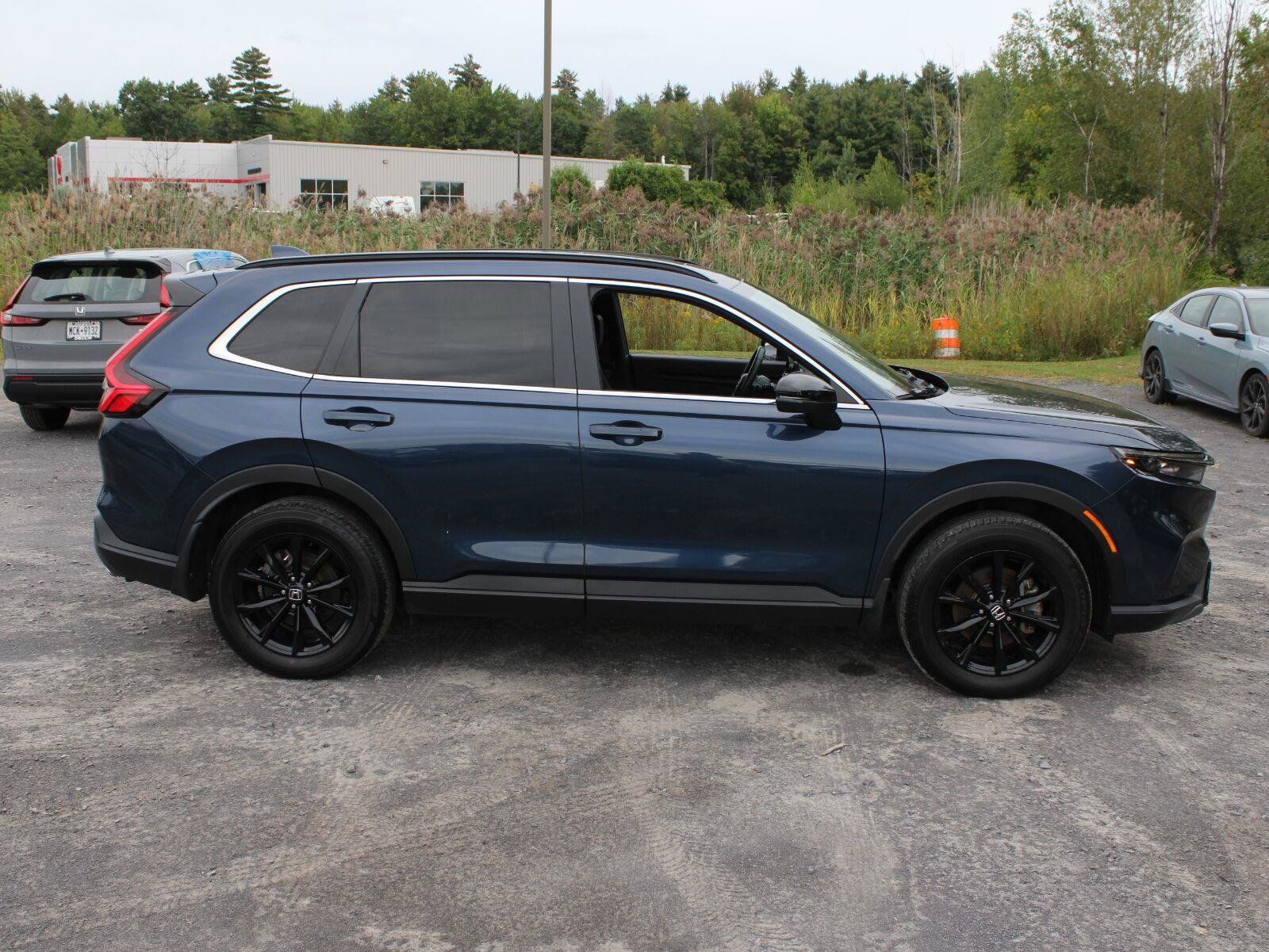 Used 2024 Honda CR-V Sport-L image 4